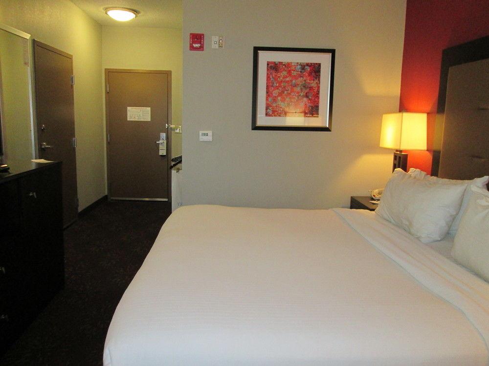 Holiday Inn Express Cloverdale - Greencastle By Ihg Exterior foto